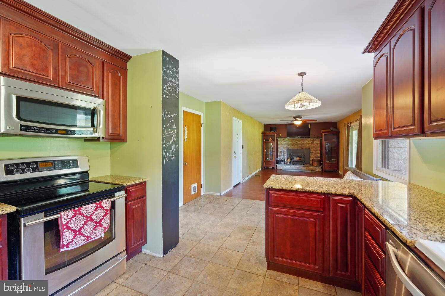 124 Locust Knoll Road Downingtown, PA 19335 - Photo 12 of 28 Gallery Image 12