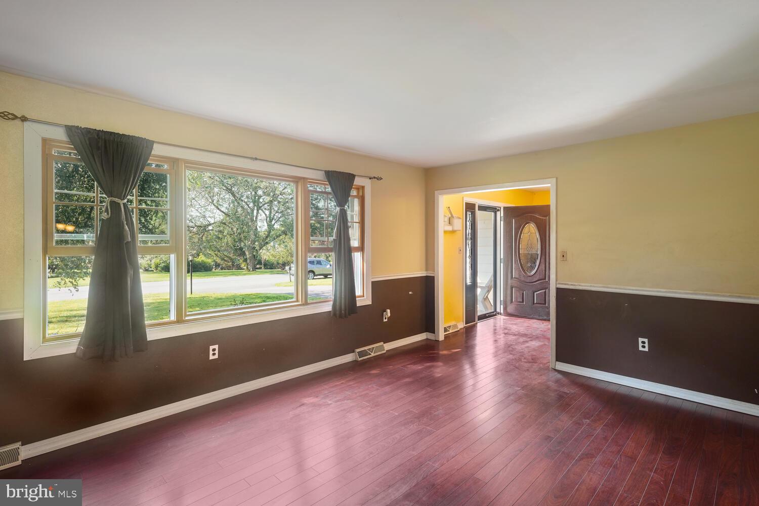 124 Locust Knoll Road Downingtown, PA 19335 - Photo 4 of 28 Gallery Image 4