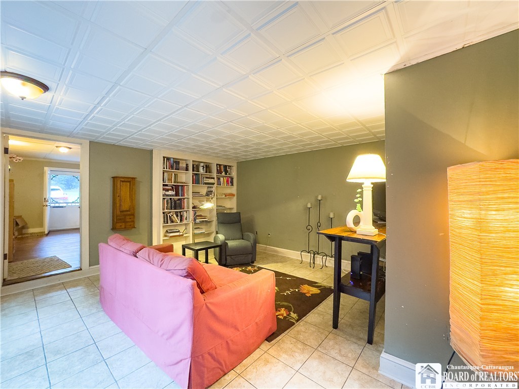 4994 West Lake Road Chautauqua, NY 14757 - Photo 13 of 36 Sitting area