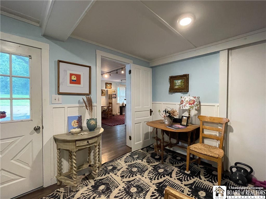 4994 West Lake Road Chautauqua, NY 14757 - Photo 8 of 36 Additional sitting space