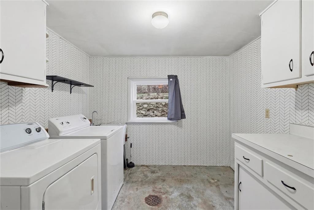 438 Lindsay Road Zelienople, PA 16063 - Photo 21 of 48