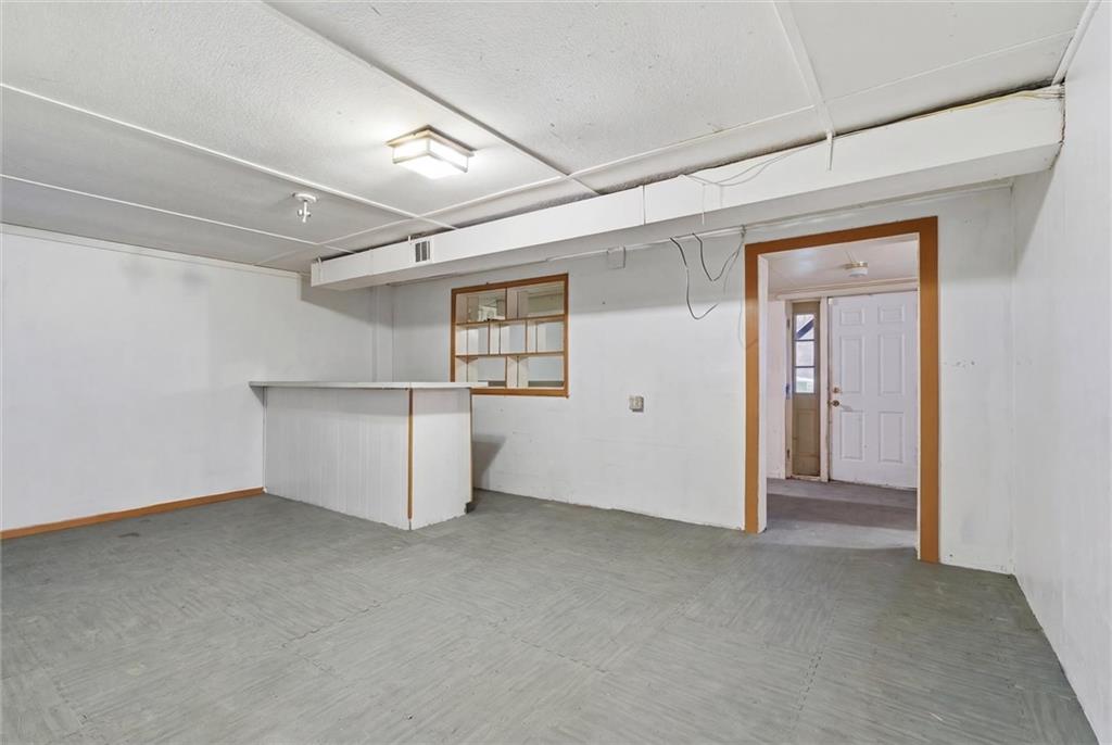 438 Lindsay Road Zelienople, PA 16063 - Photo 22 of 48