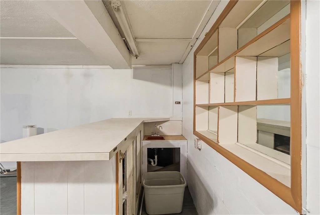 438 Lindsay Road Zelienople, PA 16063 - Photo 24 of 48