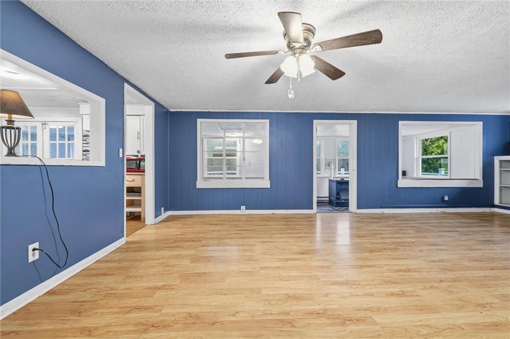 438 Lindsay Road Zelienople, PA 16063 - Photo 7 of 48