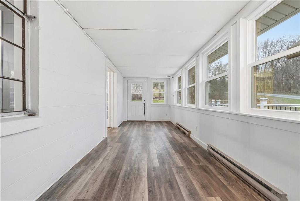 438 Lindsay Road Zelienople, PA 16063 - Photo 10 of 48