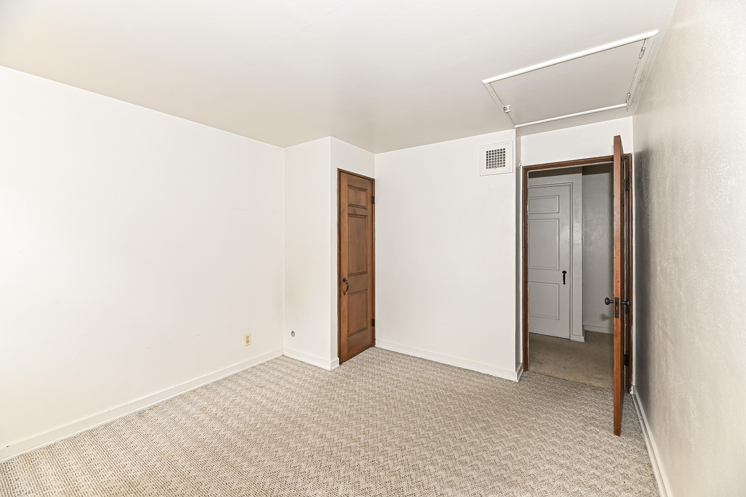 5905 Dendron Lane Greendale, WI 53129 - Photo 20 of 29 Dendron-20