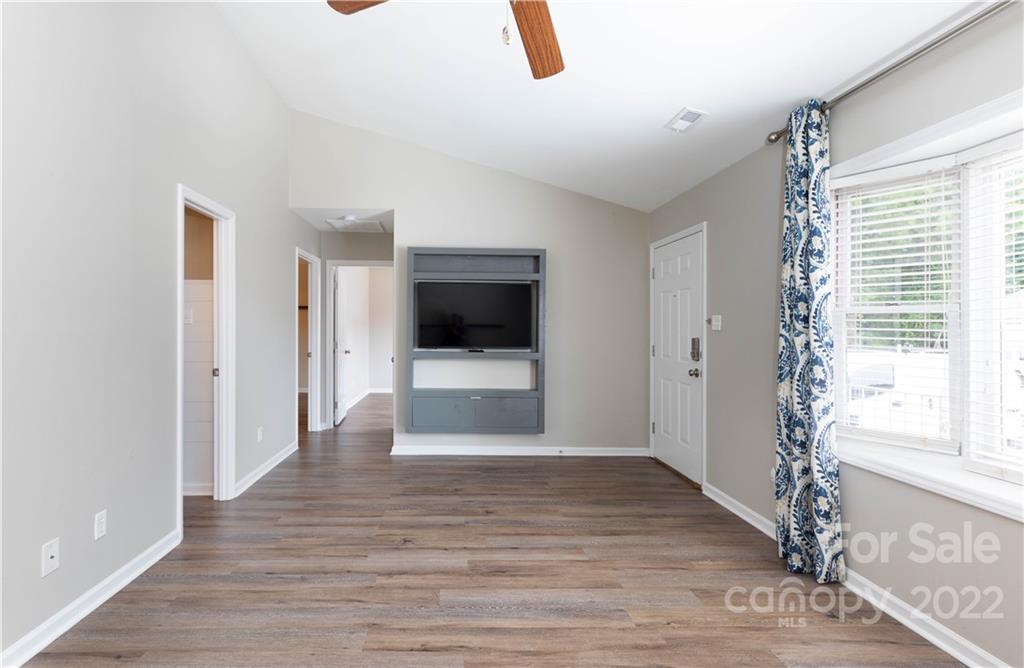 1943 Ebenezer Road Rock Hill, SC 29732 - Photo 4 of 21 Gallery Image 4