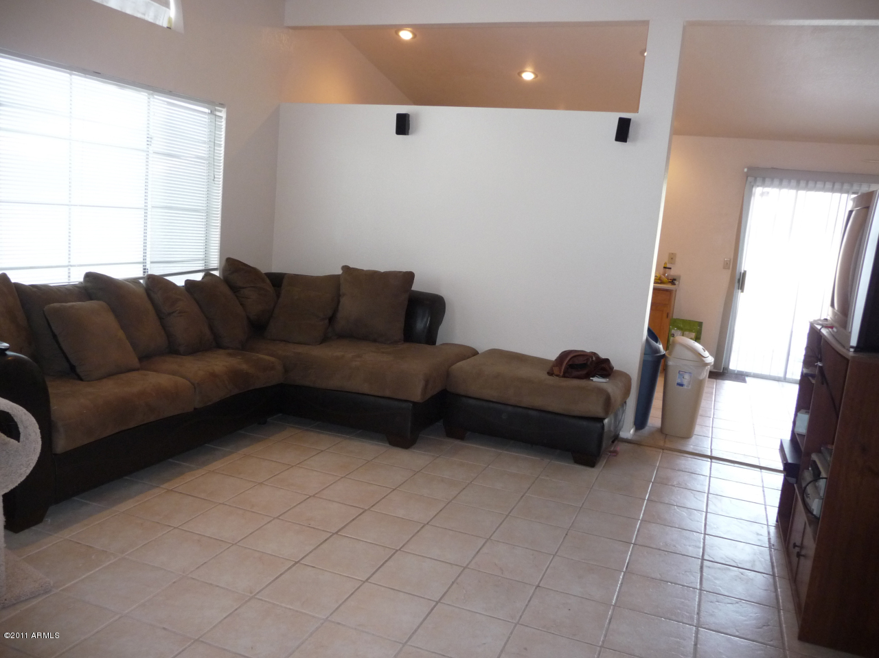 1722 East Fremont Road Phoenix, AZ 85042 - Photo 3 of 9 Great Room 2