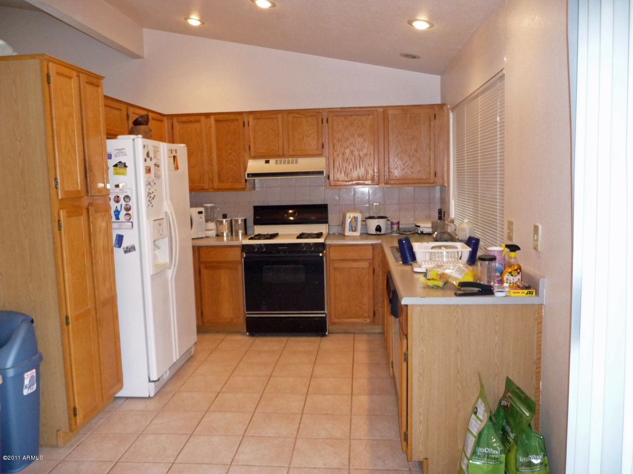 1722 East Fremont Road Phoenix, AZ 85042 - Photo 4 of 9 Kitchen