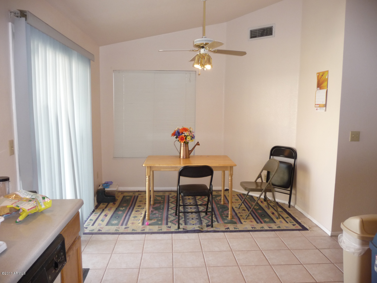 1722 East Fremont Road Phoenix, AZ 85042 - Photo 5 of 9 Eating Area