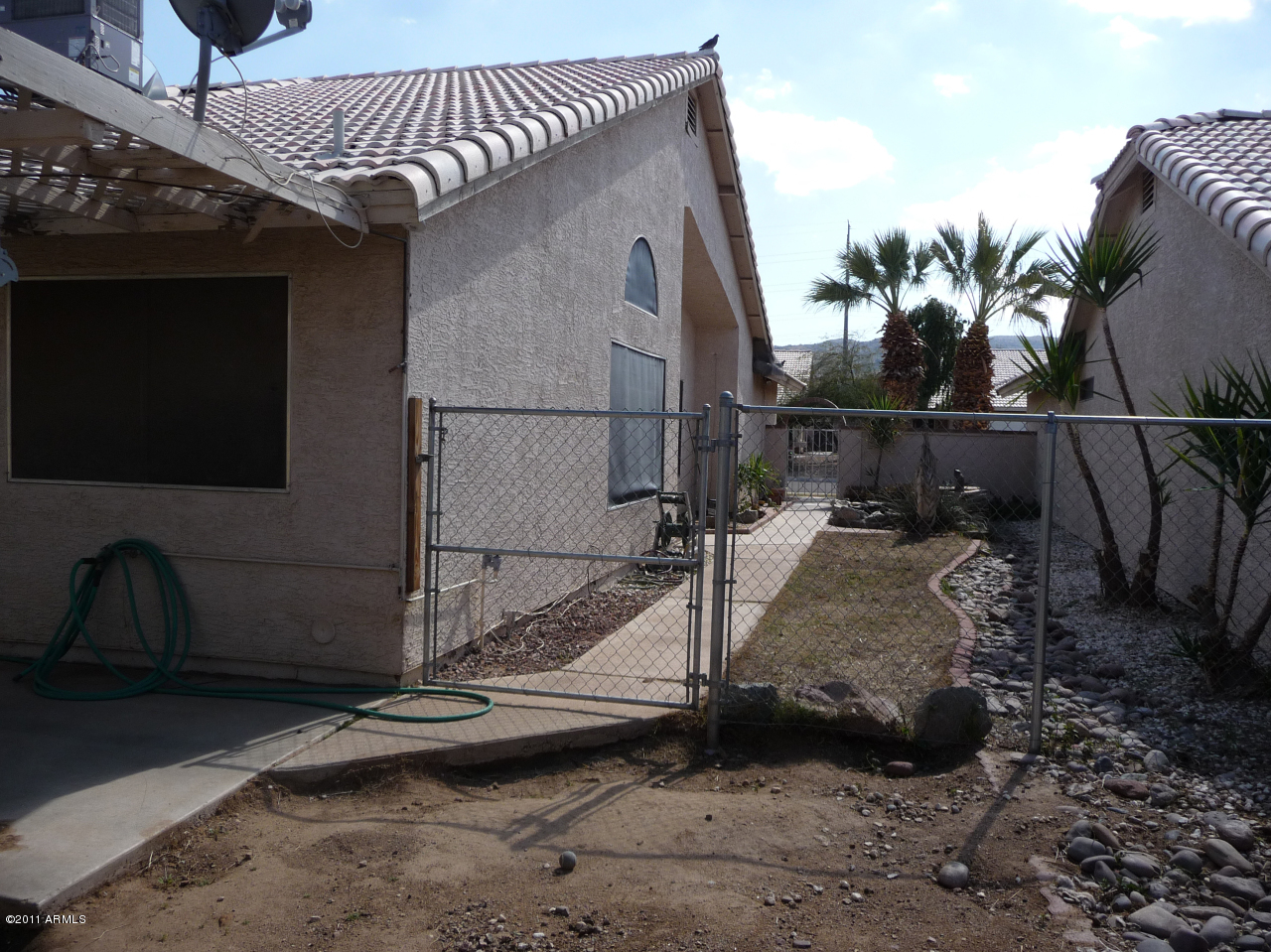 1722 East Fremont Road Phoenix, AZ 85042 - Photo 9 of 9 Side Yard