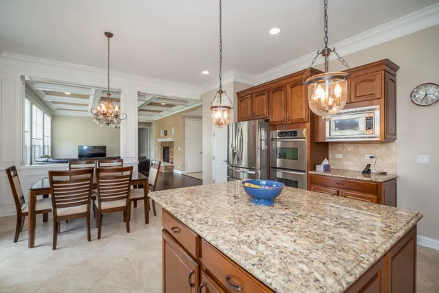 $5,500 | 1115 Ashley Lane, Inverness, IL 60010