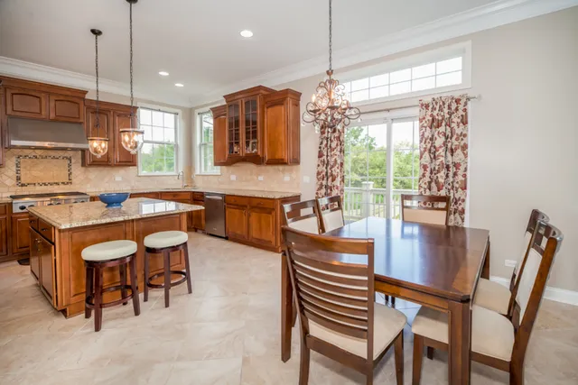 $5,500 | 1115 Ashley Lane, Inverness, IL 60010