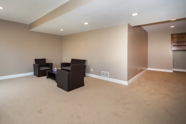 $5,500 | 1115 Ashley Lane, Inverness, IL 60010