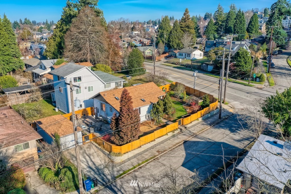 4502 Southwest Frontenac Street Seattle, WA 98136 - Photo 32 of 38 Gallery Image 32