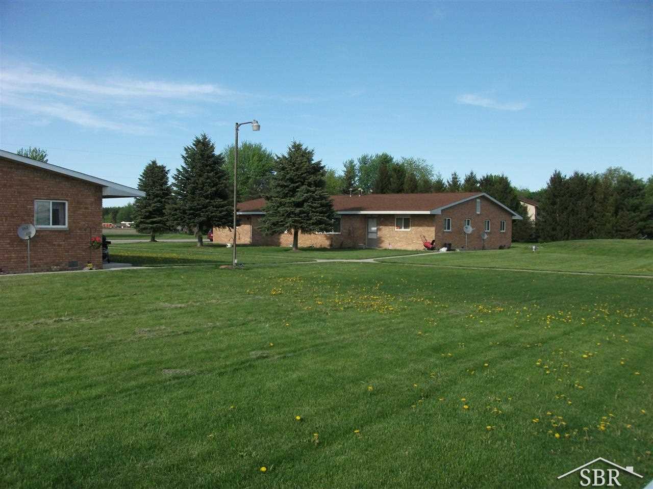395-305 South Raucholz Road Hemlock, MI 48626 - Photo 5 of 17 31187617-4.JPG