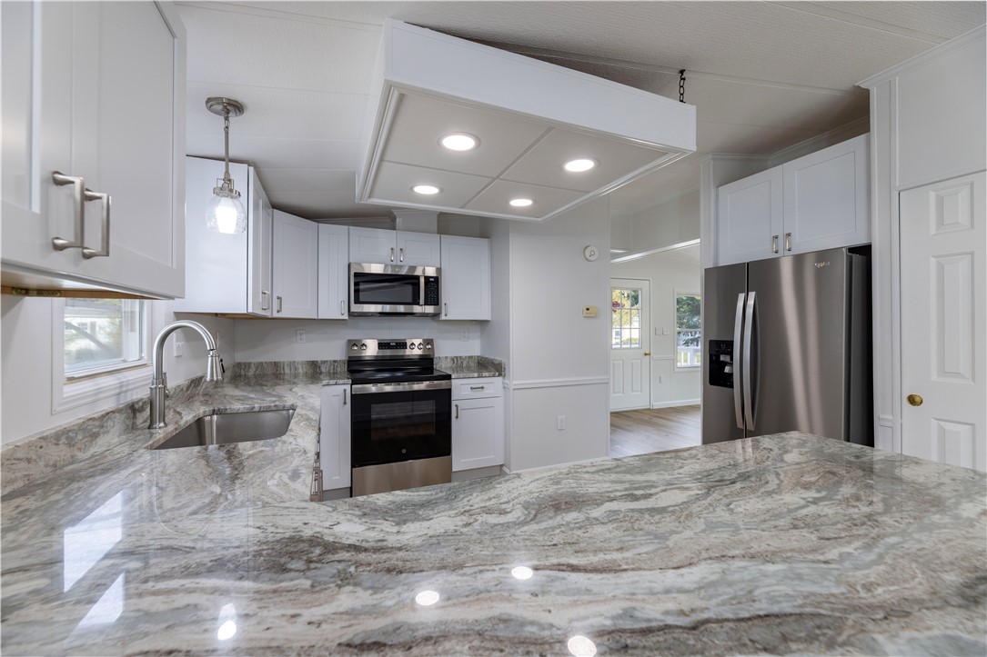 108 Little Pond Road South Kingstown, RI 02879 - Photo 12 of 36