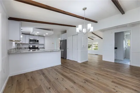 $379,000 | 108 Little Pond Road, South Kingstown, RI 02879