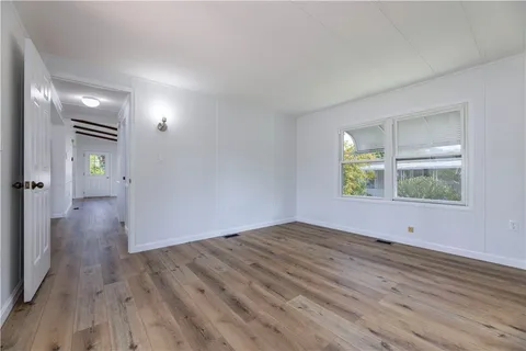 $379,000 | 108 Little Pond Road, South Kingstown, RI 02879