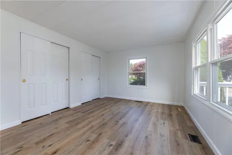 $379,000 | 108 Little Pond Road, South Kingstown, RI 02879