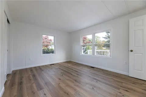 $379,000 | 108 Little Pond Road, South Kingstown, RI 02879