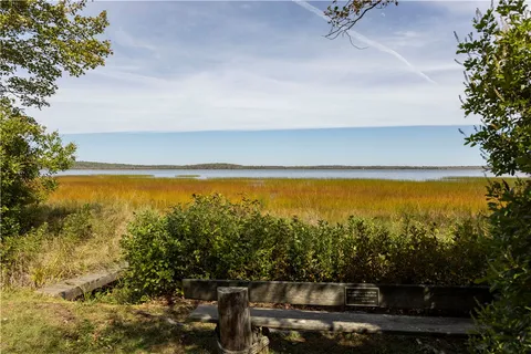$379,000 | 108 Little Pond Road, South Kingstown, RI 02879