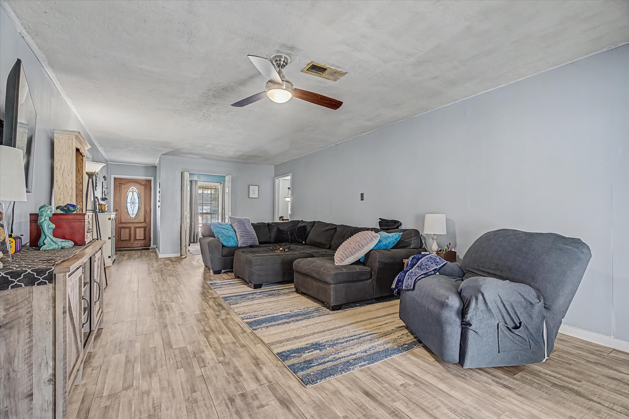 157 Houston Street Angleton, TX 77515 - Photo 9 of 47 Gallery Image 9