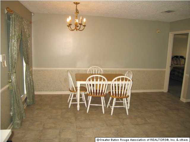 7045 Barremore Drive Baton Rouge, LA 70817 - Photo 3 of 9 Gallery Image 3