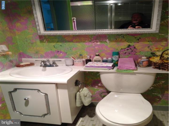 8950 Krewstown Road, Unit 209 Philadelphia, PA 19115 - Photo 10 of 11 Bathroom