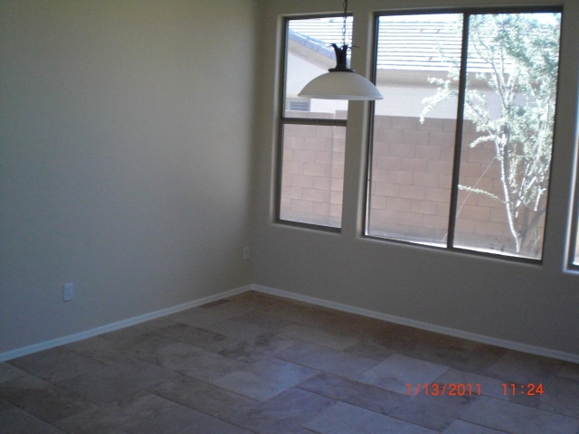 2743 West Florimond Road Phoenix, AZ 85086 - Photo 4 of 15 Dining room