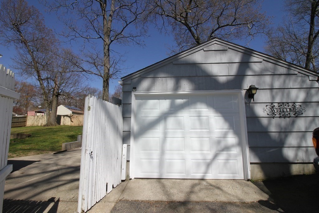 185 Louis Road Springfield, MA 01118 - Photo 19 of 21 Gallery Image 19