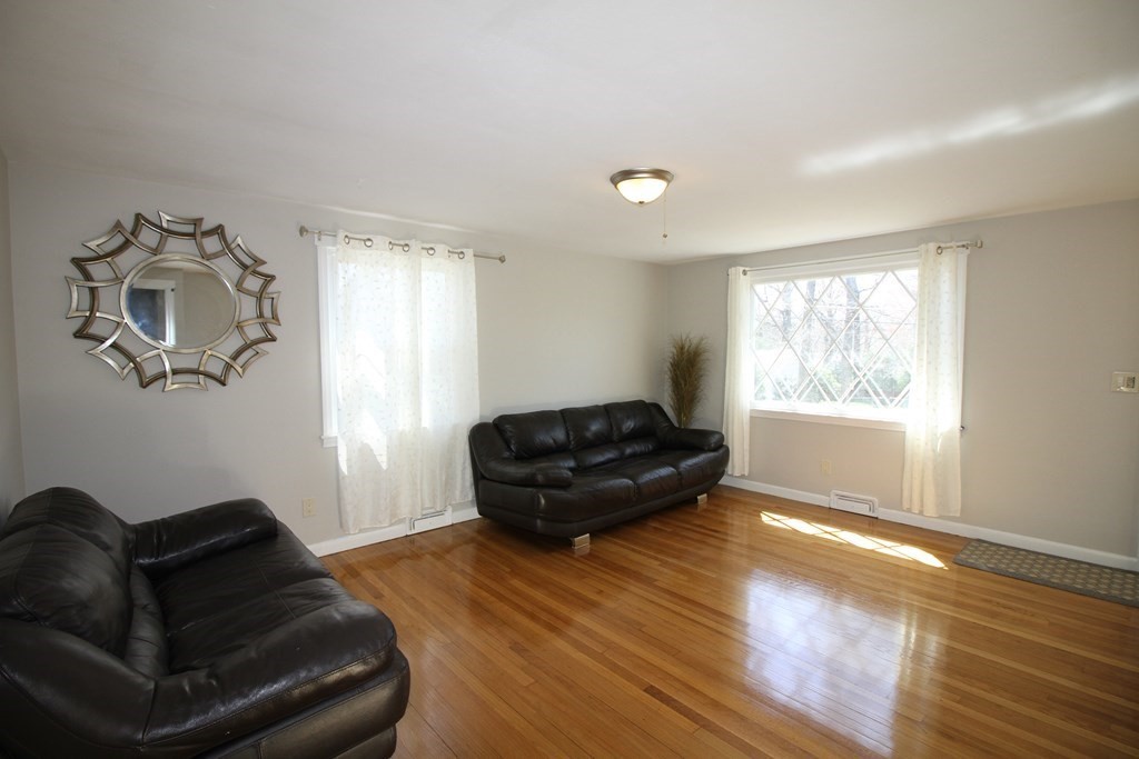 185 Louis Road Springfield, MA 01118 - Photo 7 of 21 Gallery Image 7