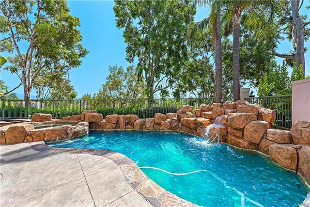 $1,800,000 | 40 Mancera, Rancho Santa Margarita, CA 92688
