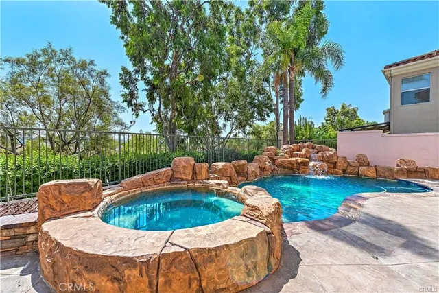 $1,800,000 | 40 Mancera, Rancho Santa Margarita, CA 92688