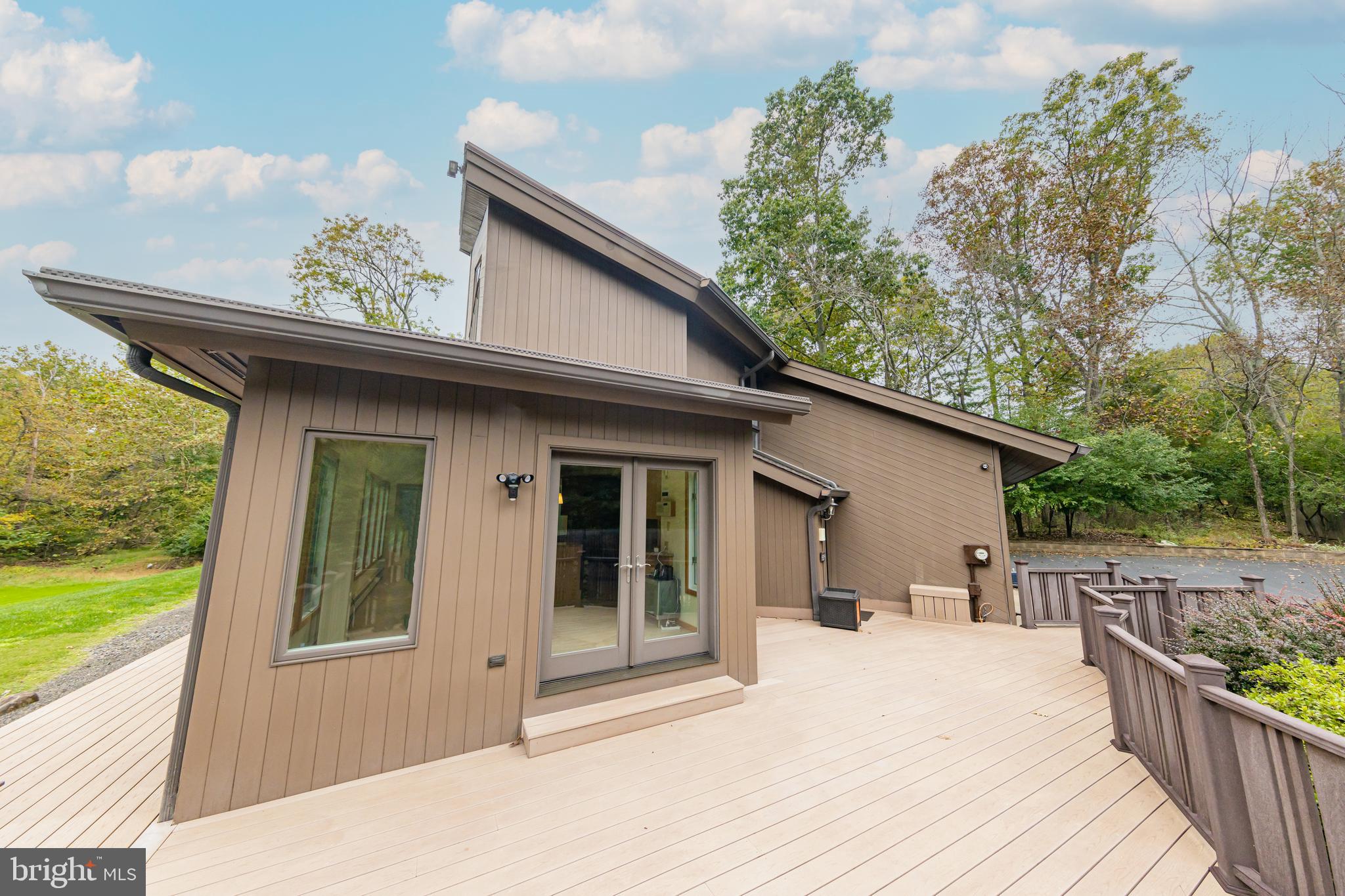 1006 Stonebridge Road Ambler, PA 19002 - Photo 65 of 72 Side Deck with Trex off Kitchen