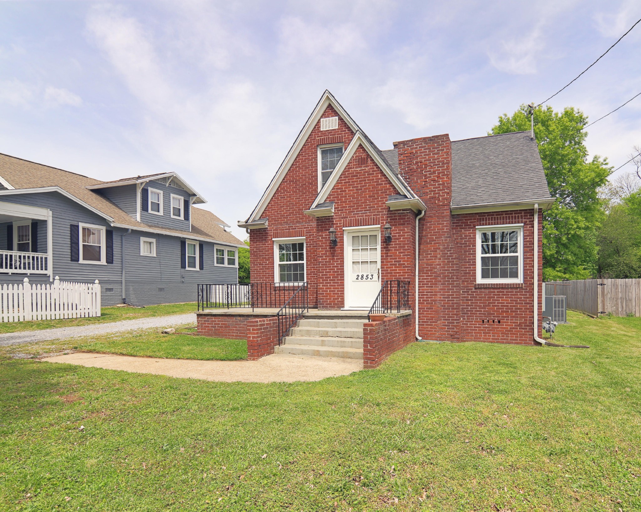 2853 Rennoc Road Knoxville, TN 37918 - Photo 3 of 18 Gallery Image 3