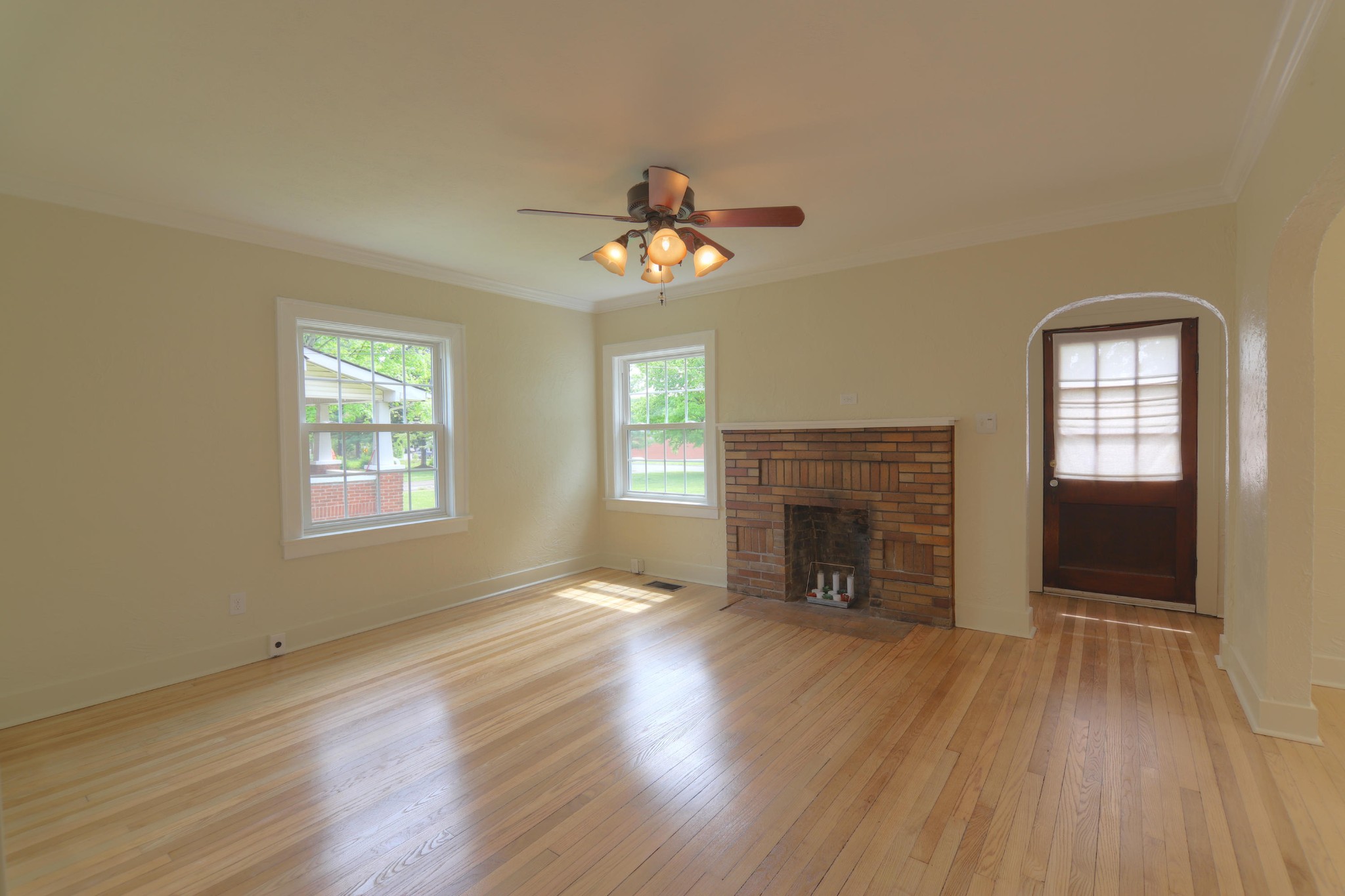 2853 Rennoc Road Knoxville, TN 37918 - Photo 4 of 18 Gallery Image 4