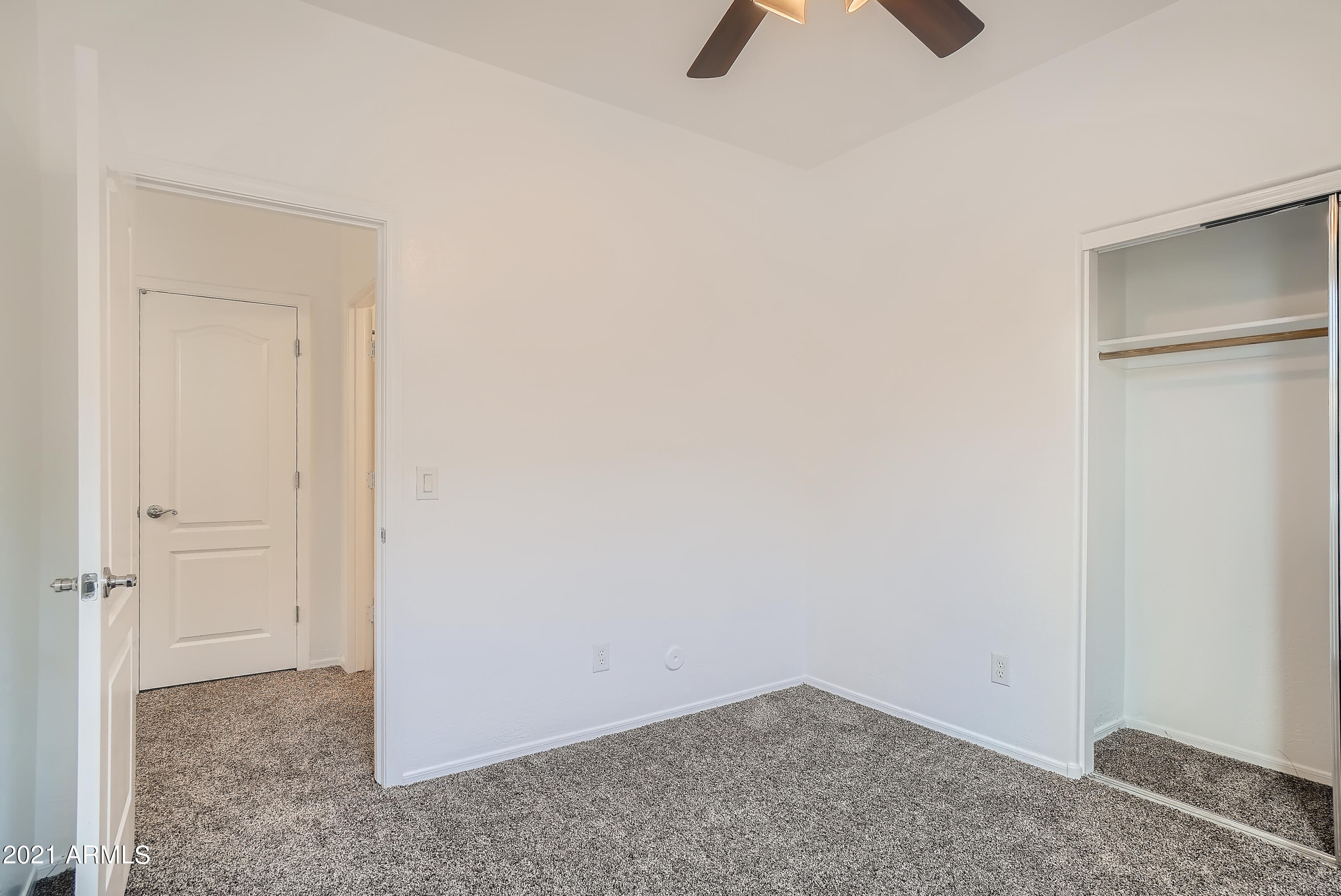 8748 West Cordes Road Tolleson, AZ 85353 - Photo 23 of 33 23-338478319-29 Bedroom
