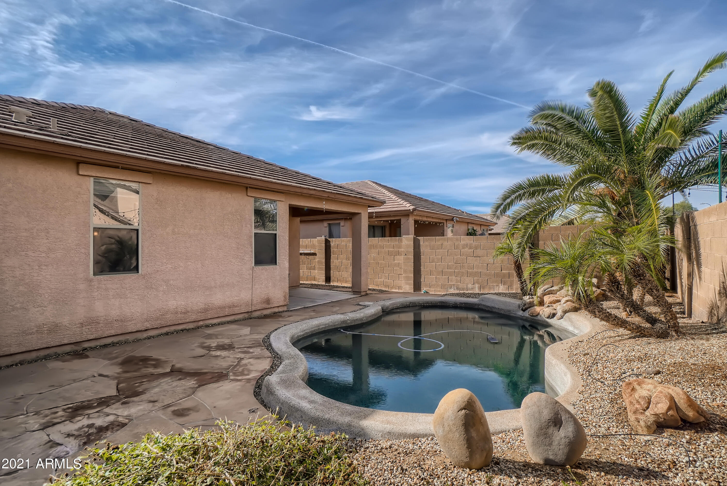 8748 West Cordes Road Tolleson, AZ 85353 - Photo 33 of 33 33-257487312-40 Back Yard