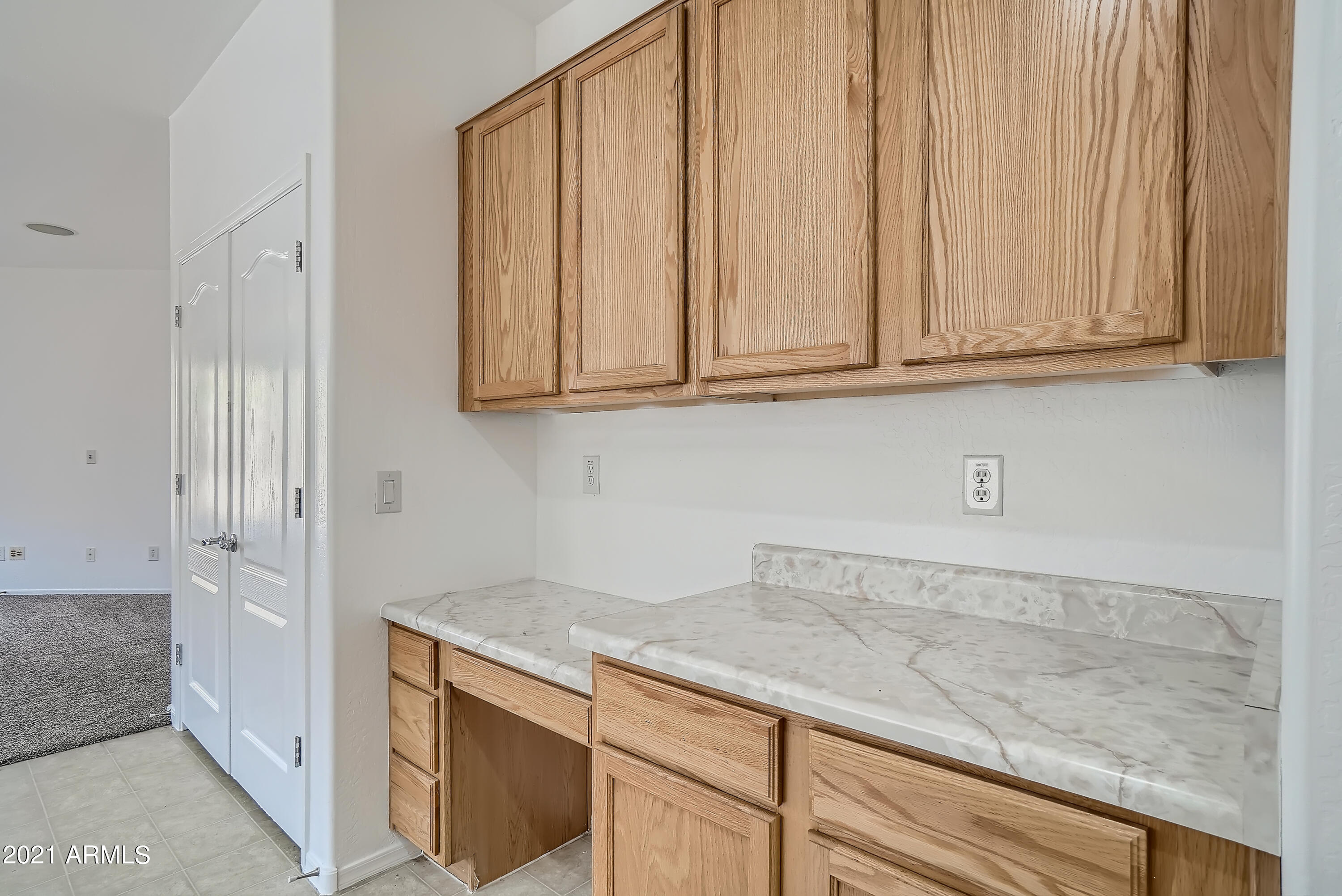 8748 West Cordes Road Tolleson, AZ 85353 - Photo 7 of 33 7-703175900-10 Study