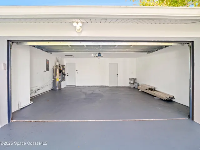 a view of a garage