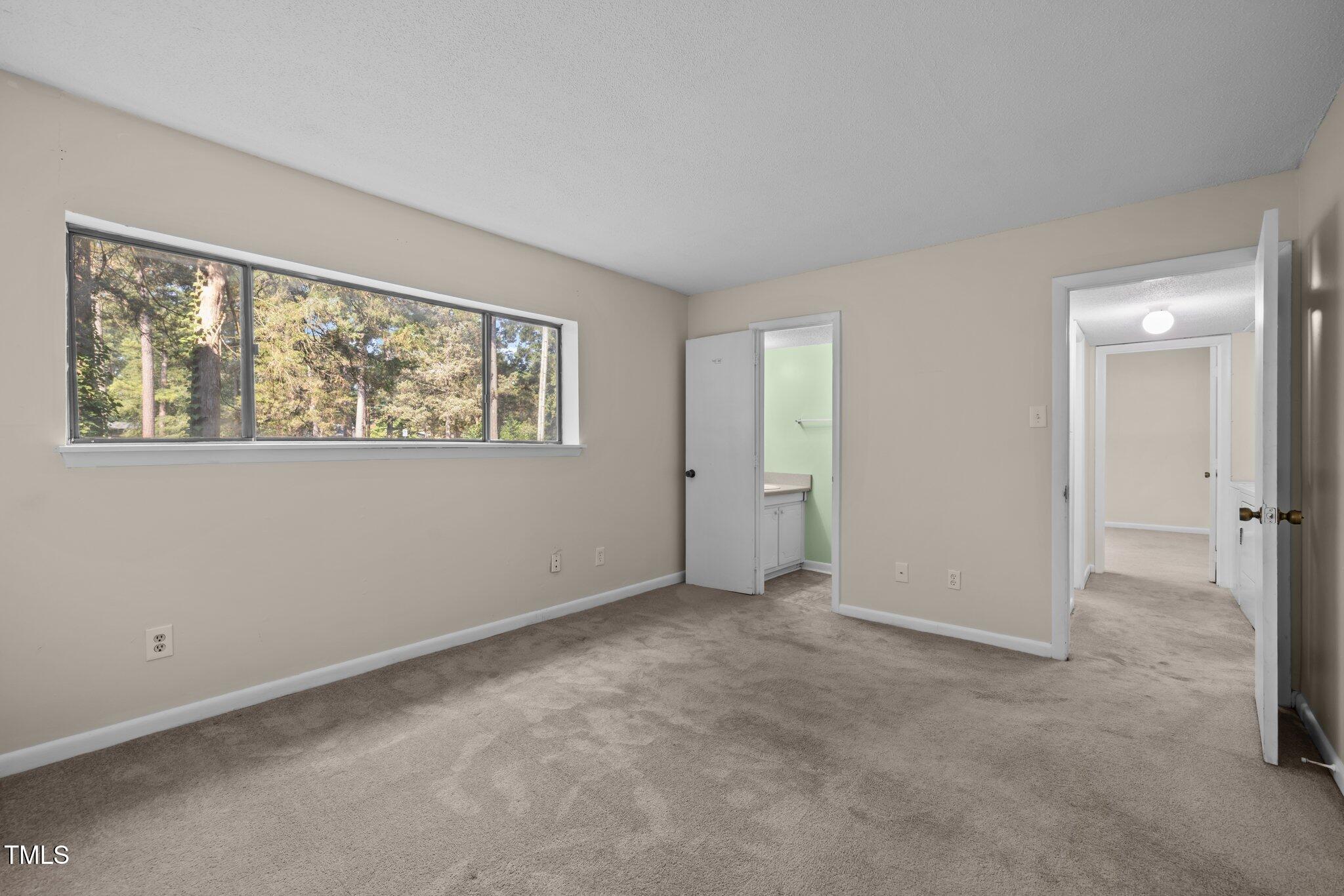 667 Pine Ridge Place Raleigh, NC 27609 - Photo 20 of 44 21-web-or-mls-5Z8A0048