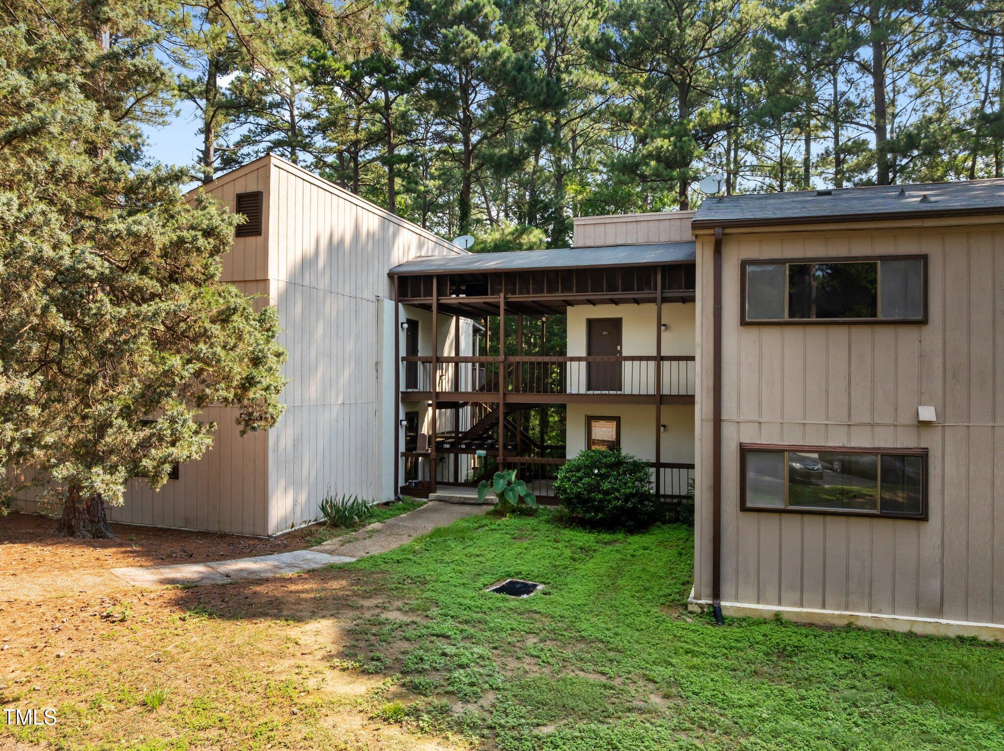 667 Pine Ridge Place Raleigh, NC 27609 - Photo 3 of 44 2-web-or-mls-DJI_0564