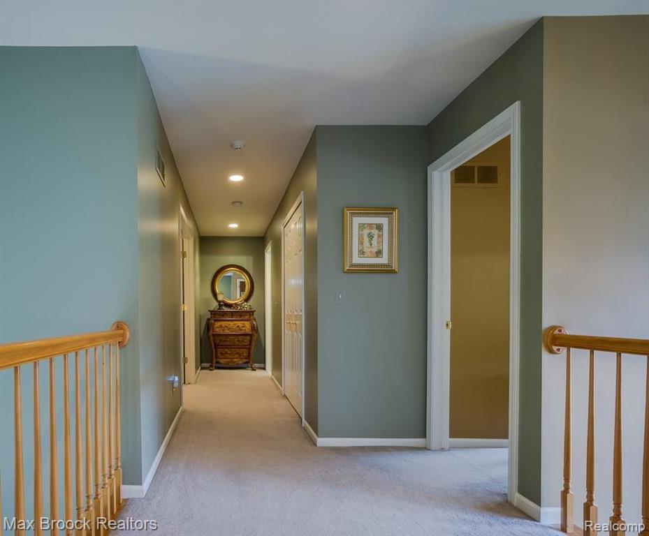 819 Rambling Drive Rochester Hills, MI 48307 - Photo 21 of 32