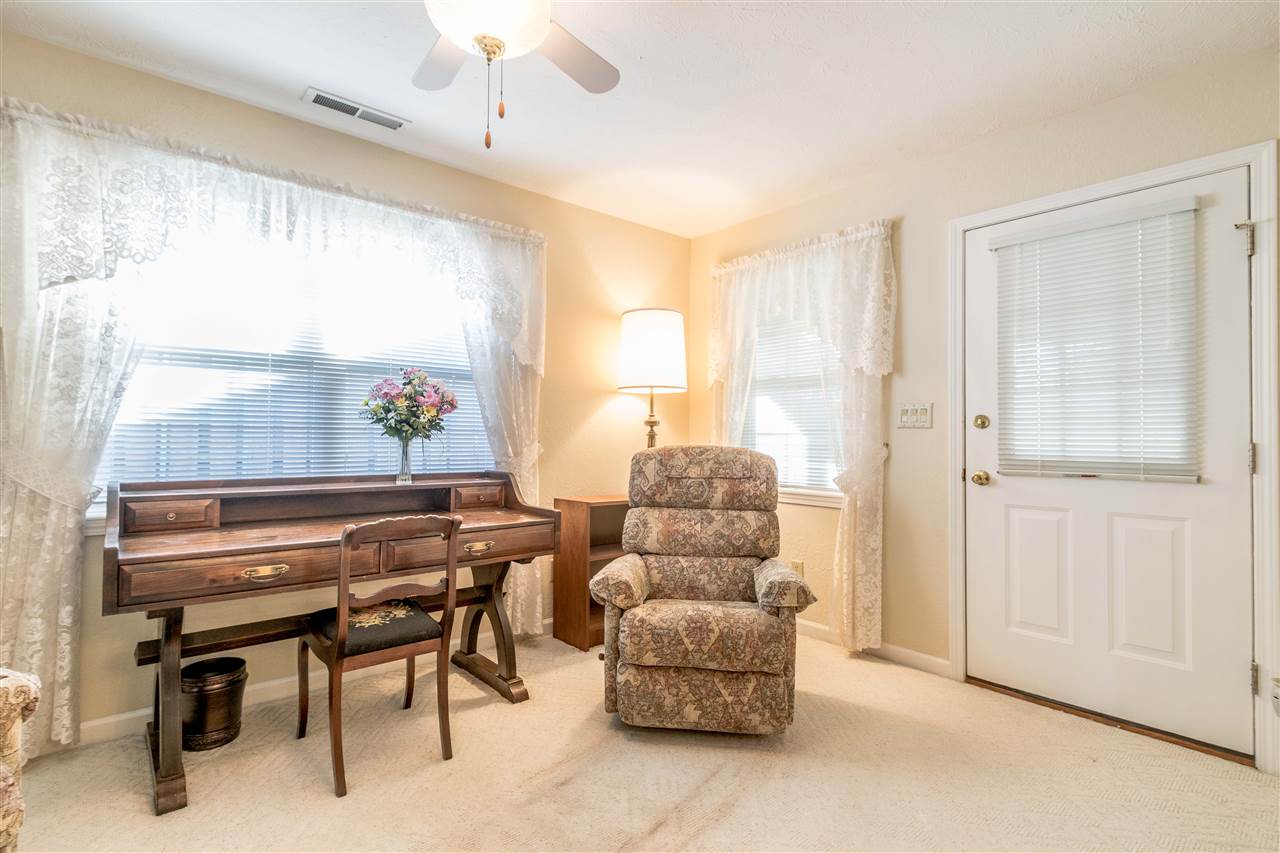 5729 Spring Mist Circle Indianapolis, IN 46237 - Photo 2 of 29 Gallery Image 2