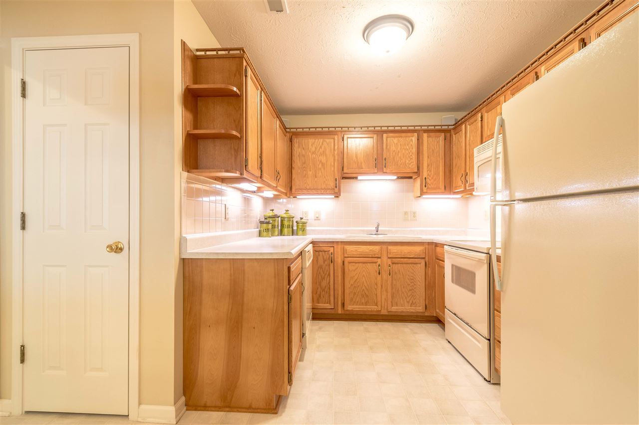 5729 Spring Mist Circle Indianapolis, IN 46237 - Photo 14 of 29 Gallery Image 14