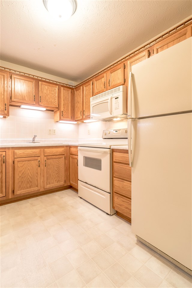 5729 Spring Mist Circle Indianapolis, IN 46237 - Photo 17 of 29 Gallery Image 17