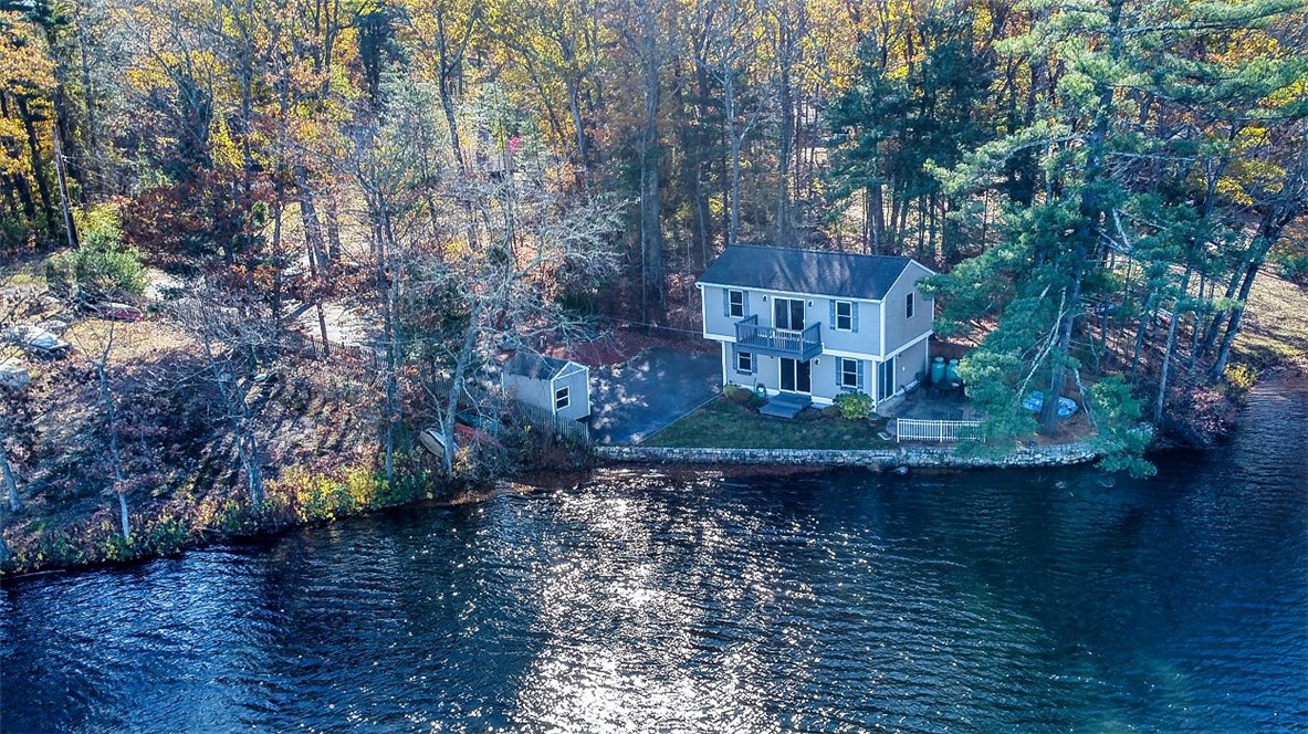 14 Mowry Drive Smithfield, RI 02917 - Photo 4 of 29