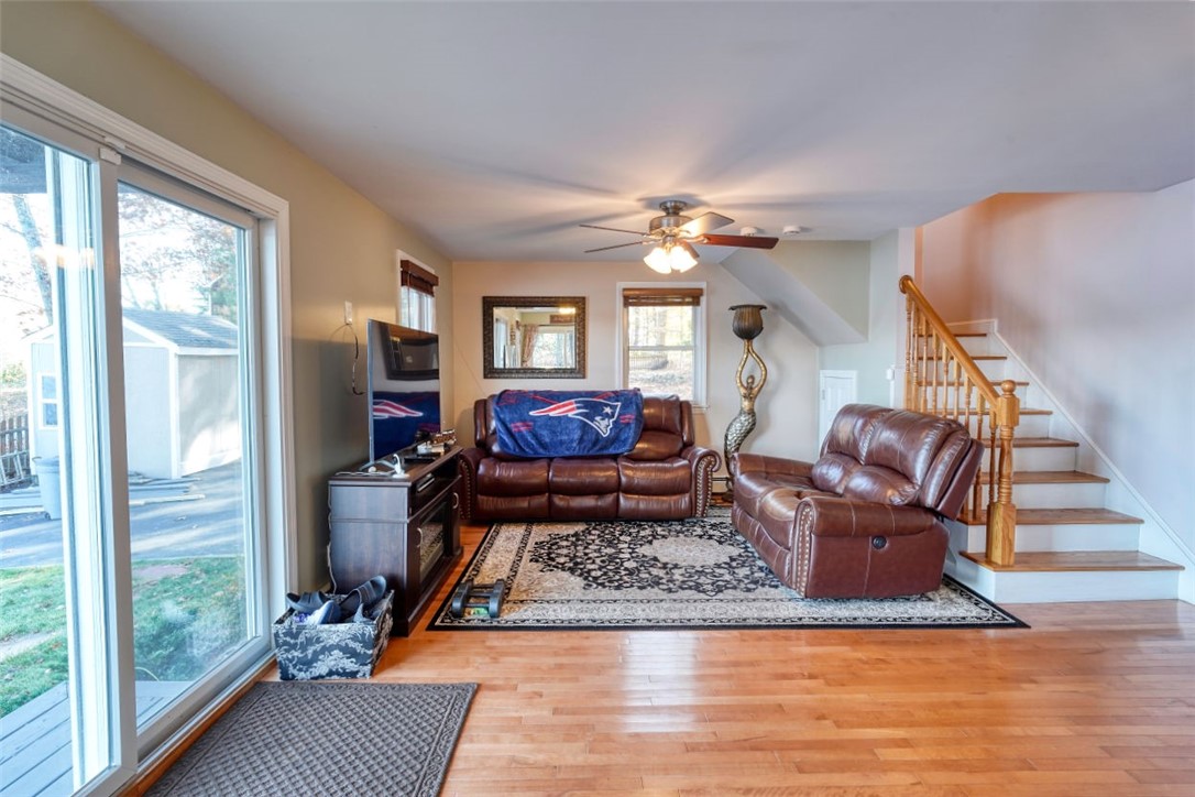 14 Mowry Drive Smithfield, RI 02917 - Photo 6 of 29