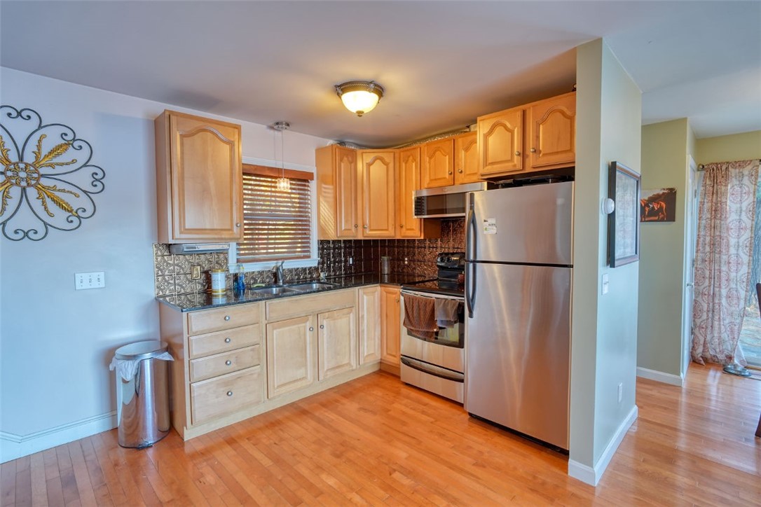 14 Mowry Drive Smithfield, RI 02917 - Photo 9 of 29